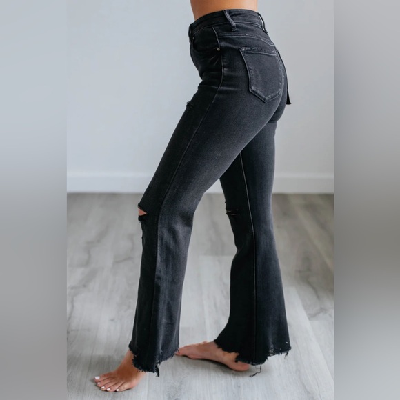 Bentley Risen Flare Jeans NWT - Picture 2 of 4